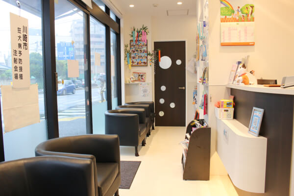 落ち着いた雰囲気の綺麗な院内